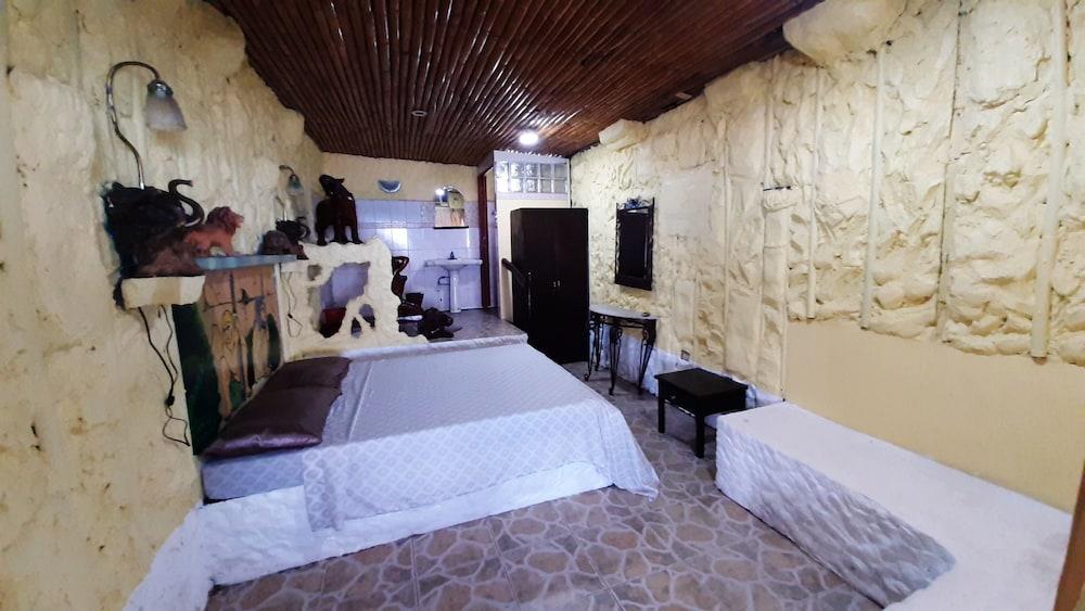 Kokomos Beach Resort Olongapo Dış mekan fotoğraf